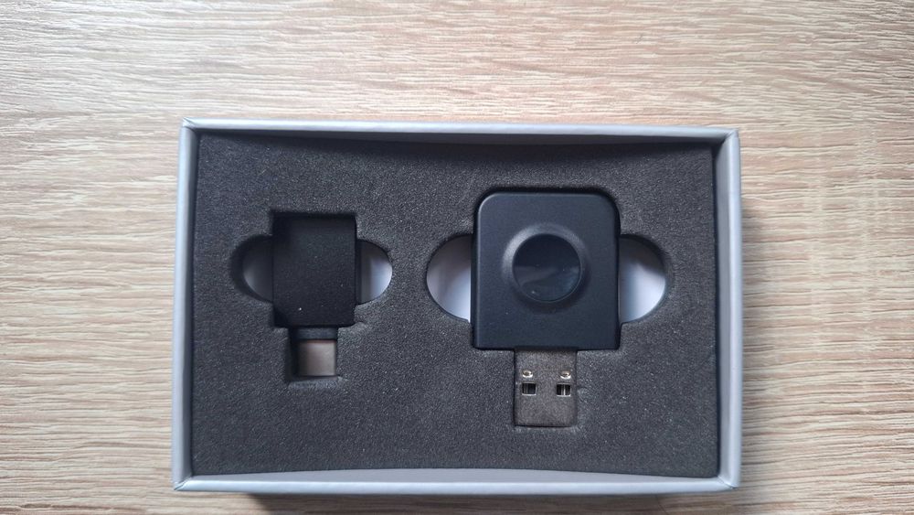 Lamtto Bezprzewodowy adapter CarPlay 2w 1