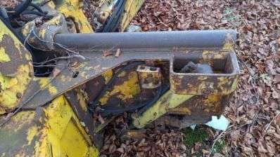 Koparka zawieszana John Deere