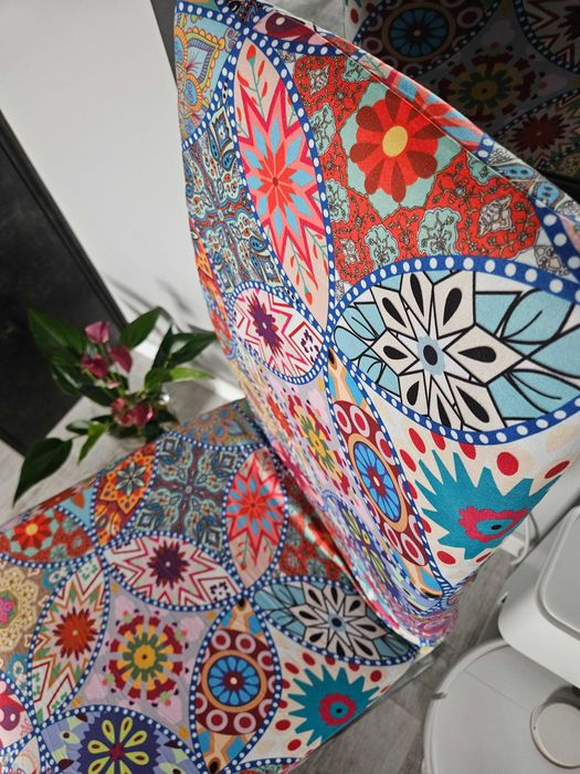 Pokrowce na krzesła wzór folklor kolorowe 4 szt uniwersalne