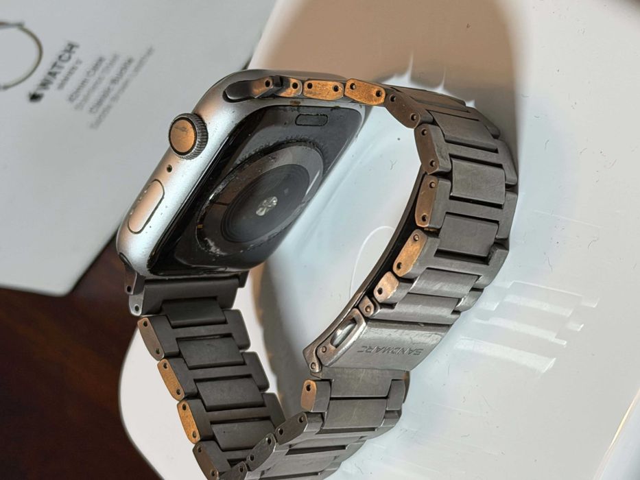 Apple Watch Series 5 44mm Aço Inoxidável Silver + 6 Braceletes