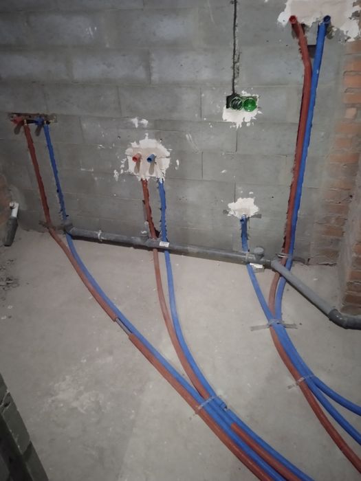 Сантехник.Водопровод,канализация,монтаж теплої підлоги Київ ,заміна ст