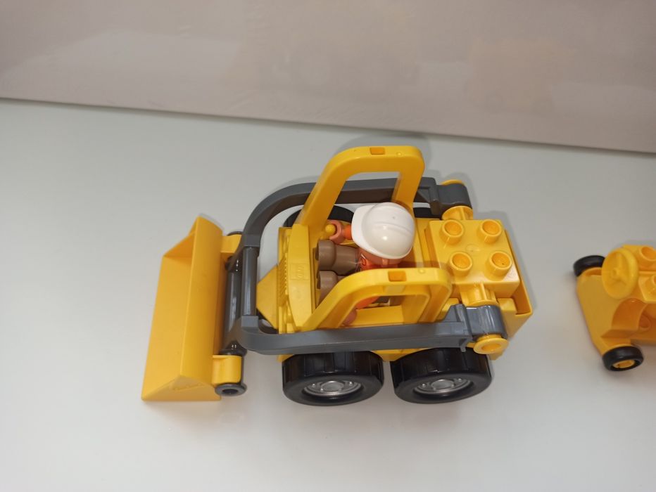 Lego Duplo betoniarka spychacz  robotnik