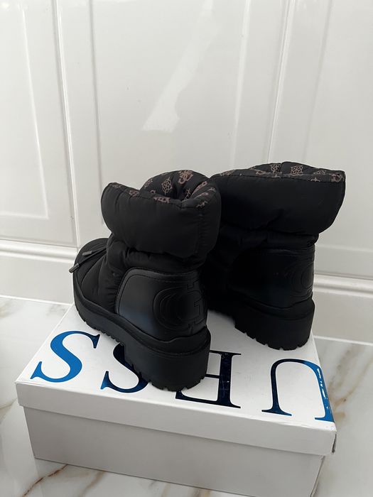 Buty zimowe śniegowce GUESS Leeda 37