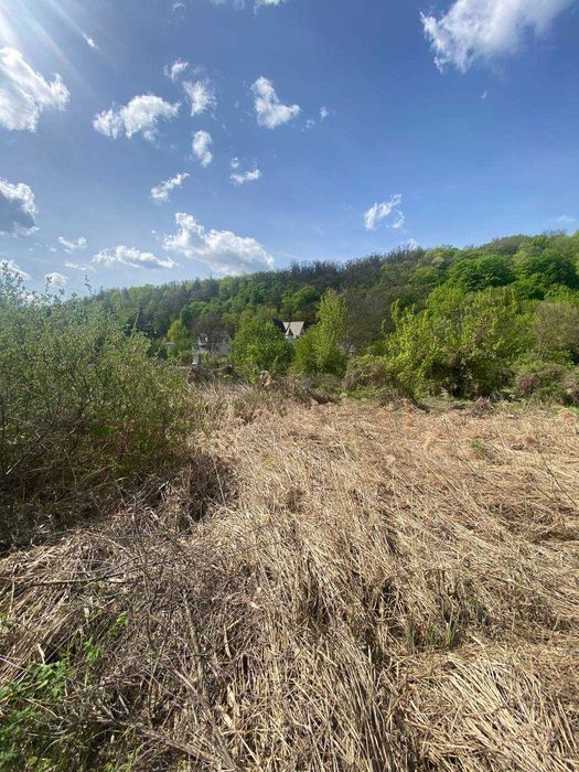 Продаж земельної ділянки під горою Нові Безрадичі