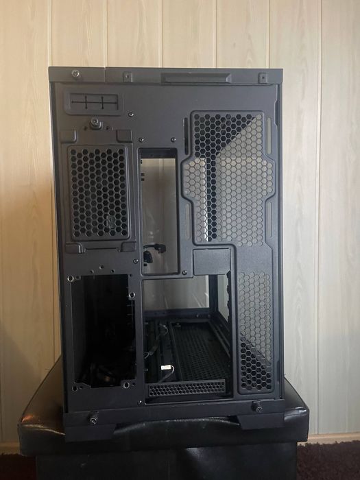 Корпус Lian Li O11 Dynamic EVO Black — панорамный, ATX