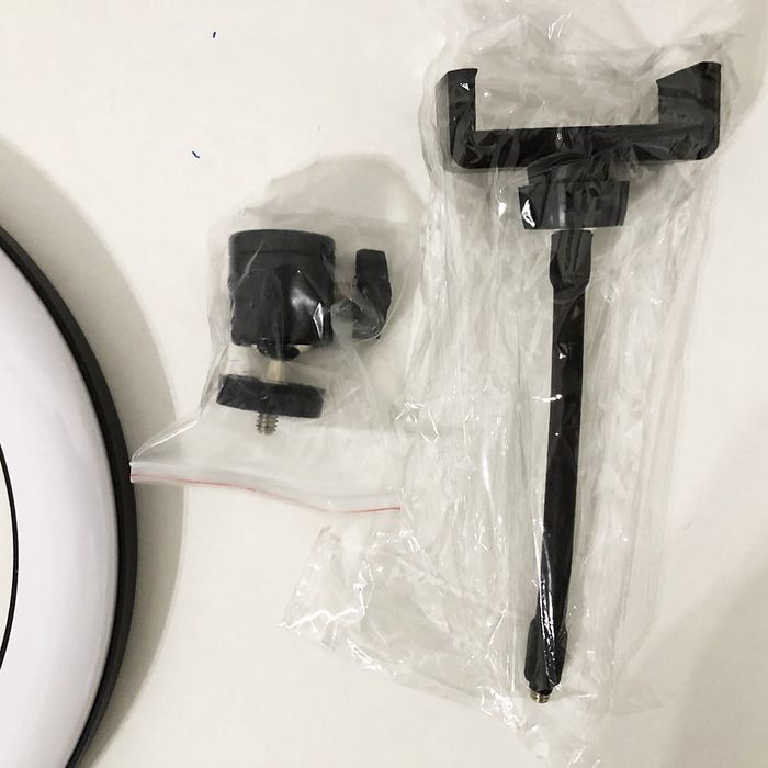 Кільцева лампа, з теплим та холодним світлом
(