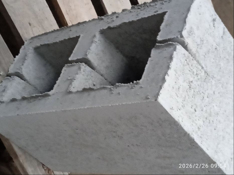 Шлакоблок 390х190х190 (М150) є доставка по Харькову и в область.