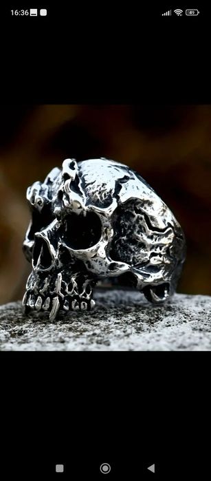 Sygnet męski czaszka nowość 2024