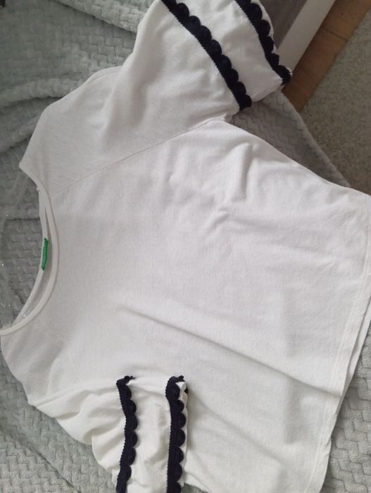 Biała bluzka bawełniana