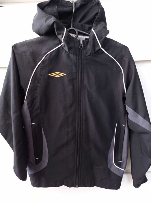 146 Umbro kurtka wiatrówka bluza z kapturem chłopca chłopięca