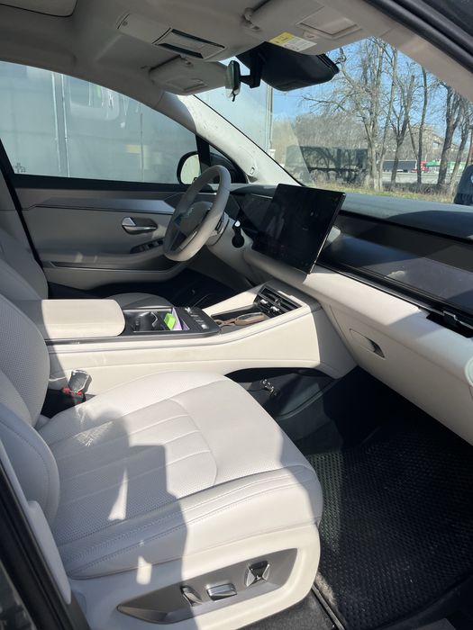 BYD tang L  2025 года