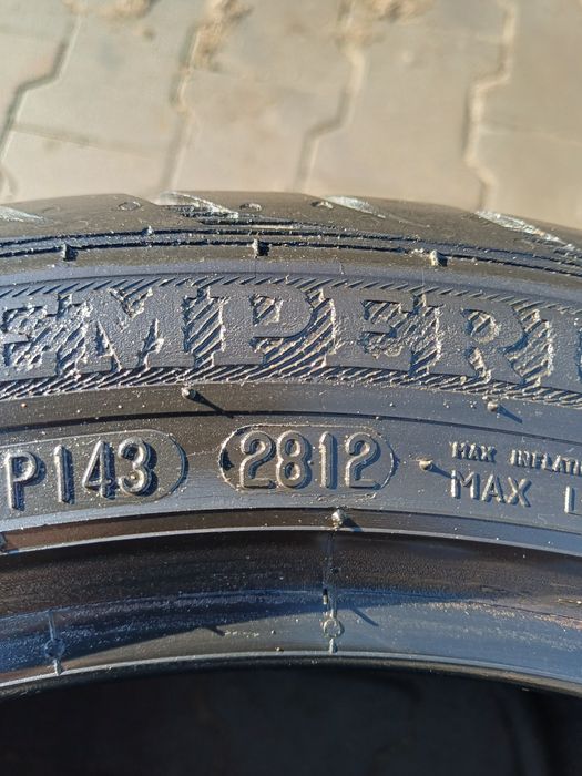 205/45R16 83V Semperit