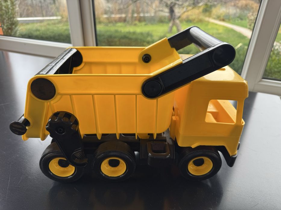 Грузовик  для хлопчиків