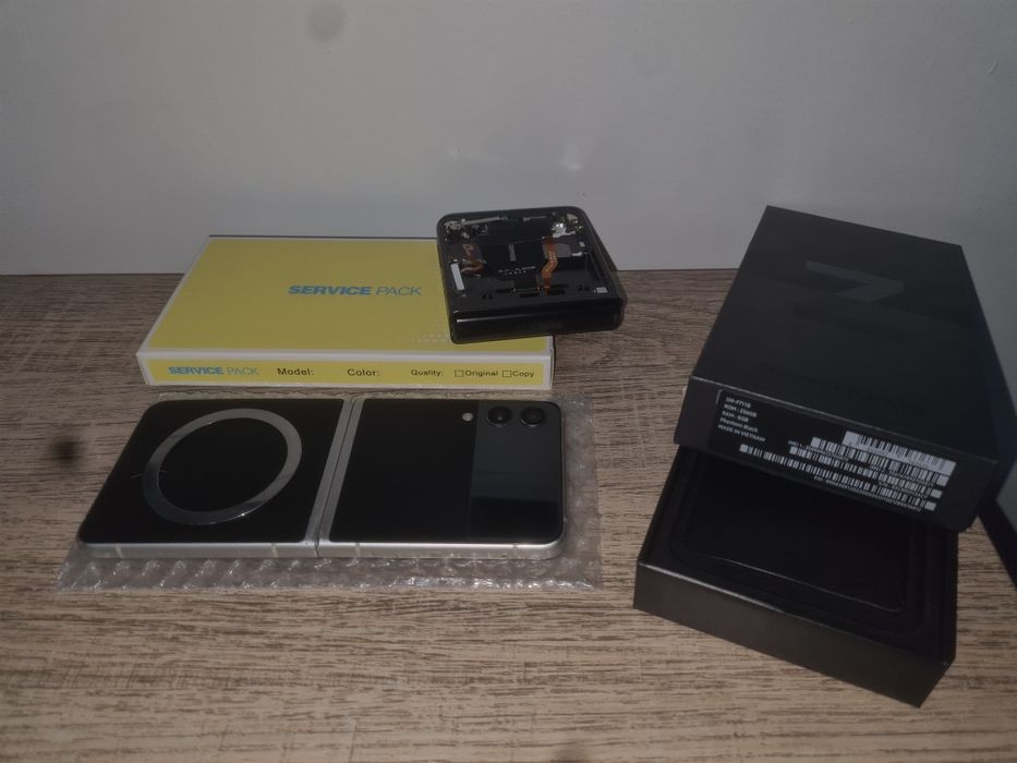 Zflip 3 256g/8 ram com caixa