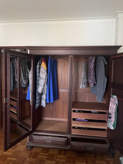 Armario guarda-fatos