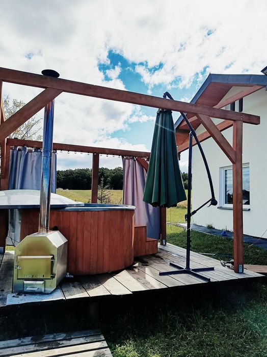Domek nad stawem , las ,jacuzzi ,łowisko wędkarskie, Bieszczady