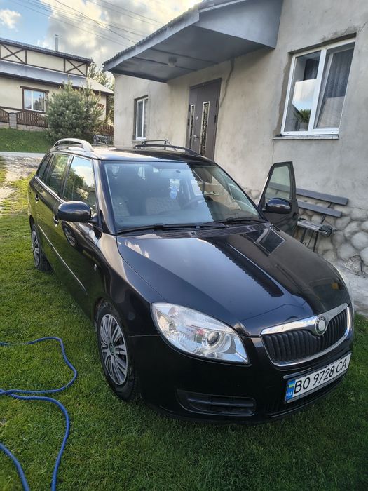 Продам шкоду фабія 2009
