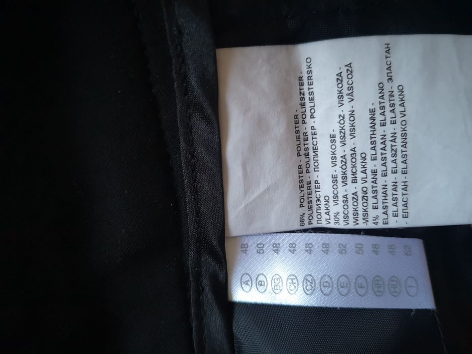 Spodnie z kantem r. 48
