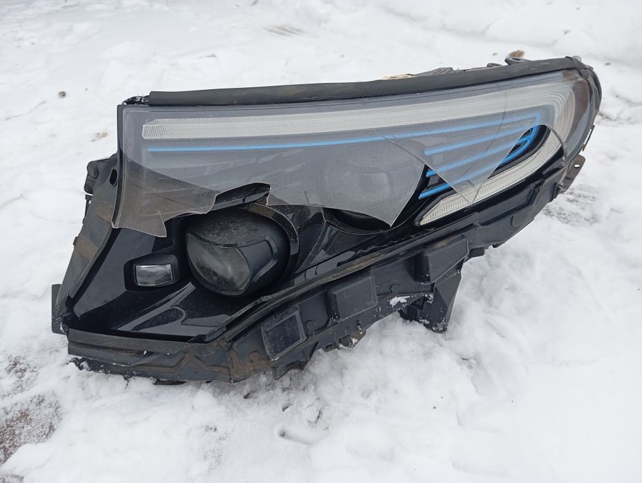 Продам ліву фару  на Мерседес EQC