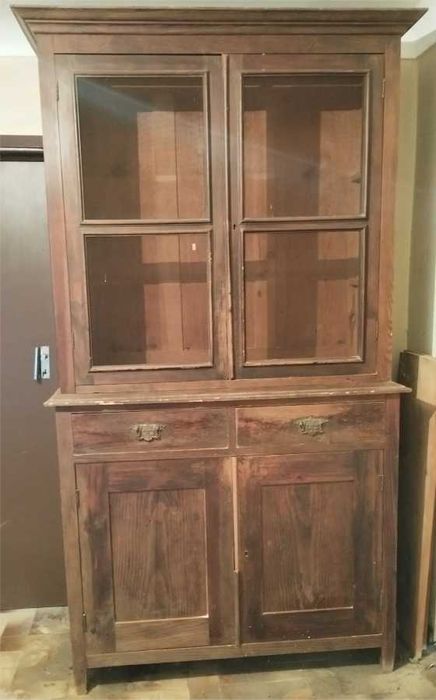 Armário / aparador de cozinha muito antigo
