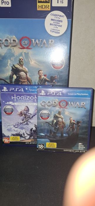 Продам SONY  PS 4 PRO.