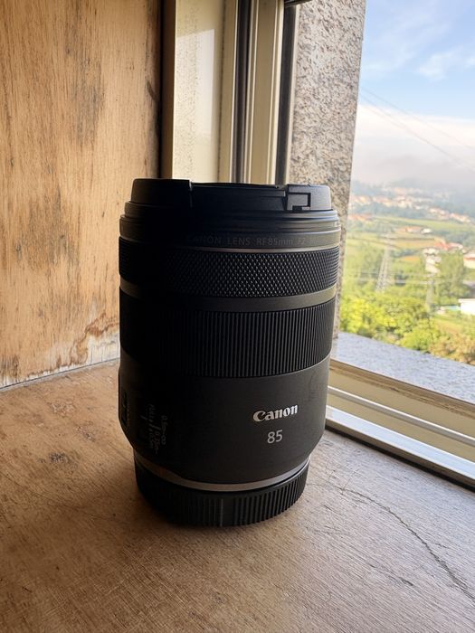 Canon R6 Mark ll + Canon 85mm f/2 + Flash e transmissor