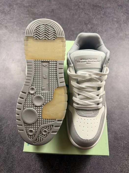 Off White Out of office Grey White