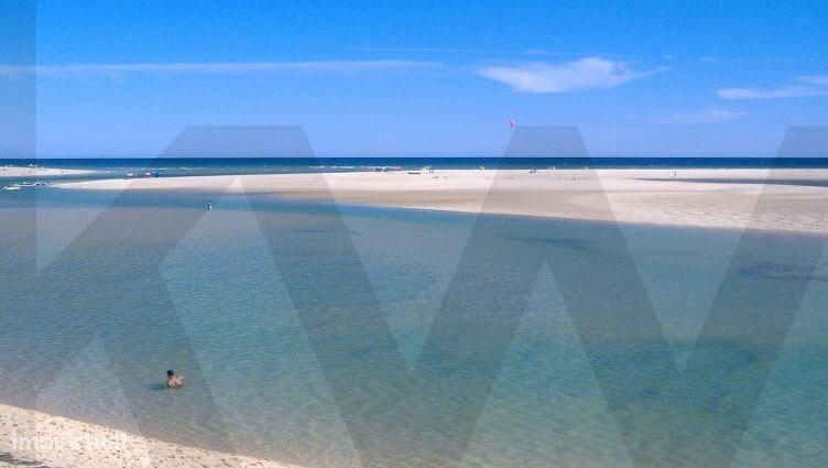 Apartamento novo, varandas, terraços, arrecadação, garagem, piscina, C