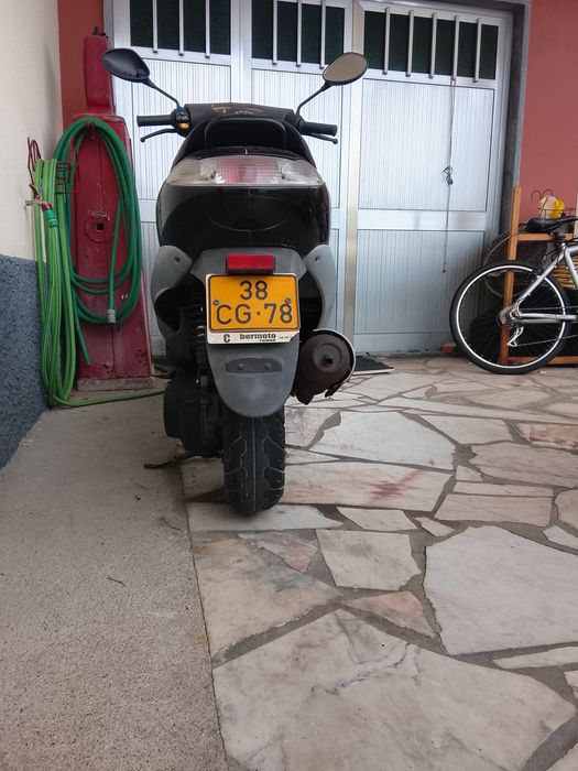 Mota  Peugeot vivacity