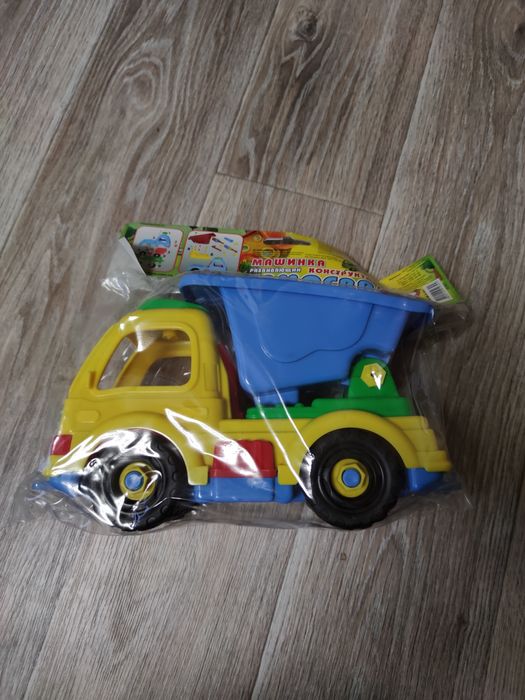 Автомобиль-конструктор "Самосвал"