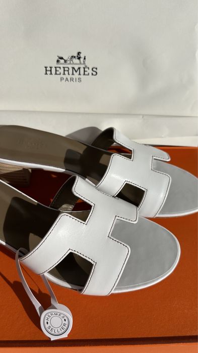 Klapki Hermès Bałe/White