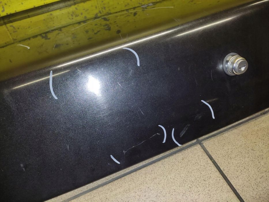 lada samara klapa tył bagażnika