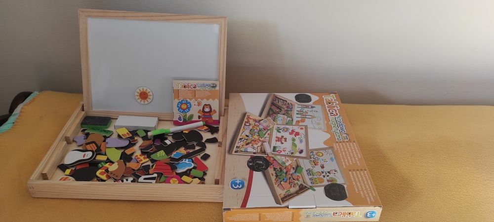 Tablica magnetyczna z magnesami 2 zestawy