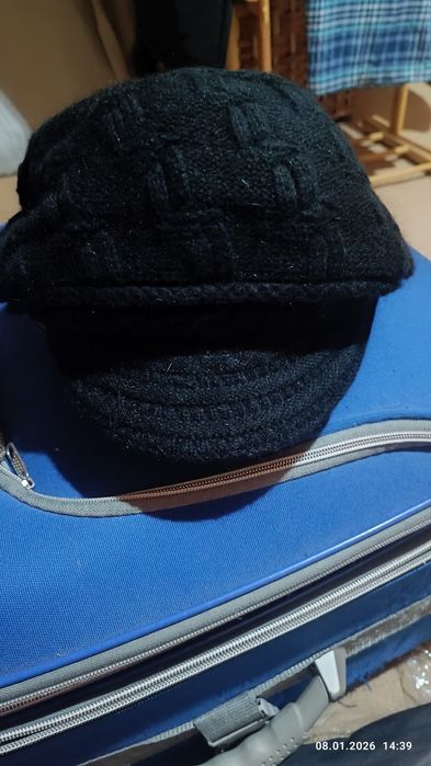 Шапка стильная красивая