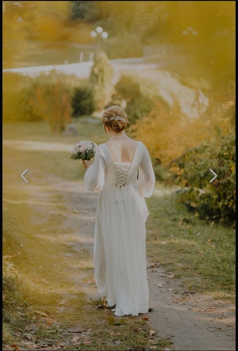 Весільна сукня біла