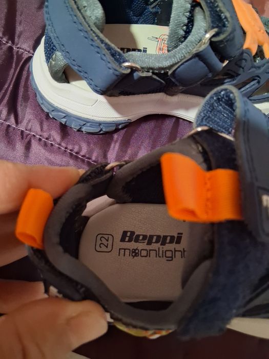 Sandalias de criança