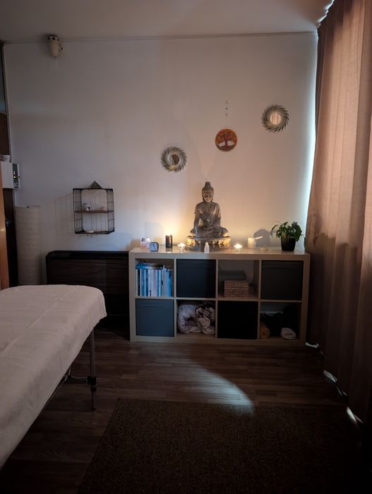 Massagens e bem estar, depilaçãoes , tratamentos de rosto .