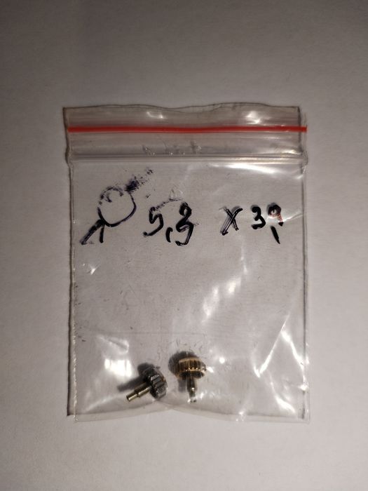 Koronka Rolex 5,3x3,9 2 sztuki