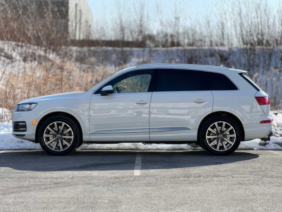 Audi Q7 45 TFSI quattro Premium Plus      2019
