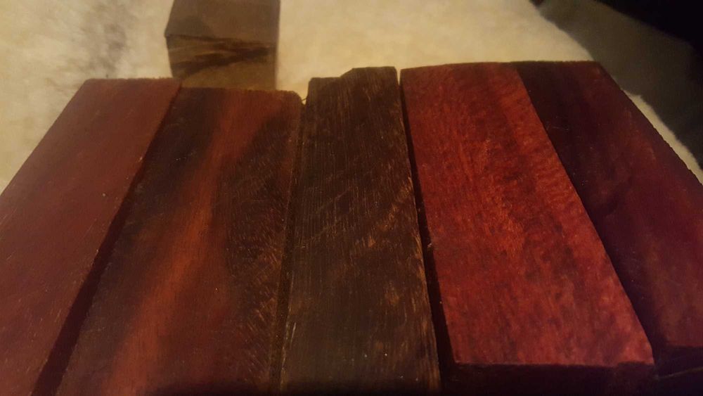 Красное дерево заготовки  для ножей