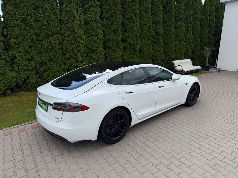 Tesla Model S Biala Perła l Mały przebieg