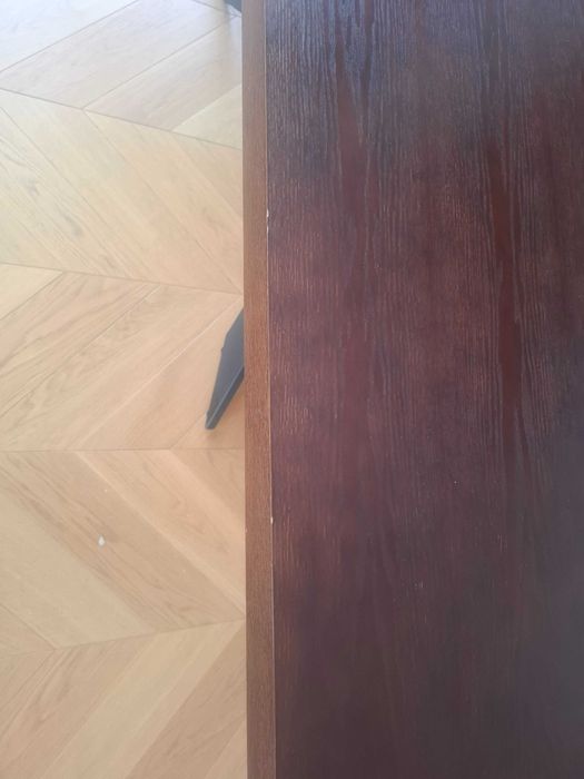 Stół do salonu, jadalni