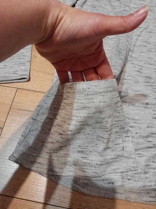 Sweter, kardigan jasnoszary z brokatem, H&M 146 cm