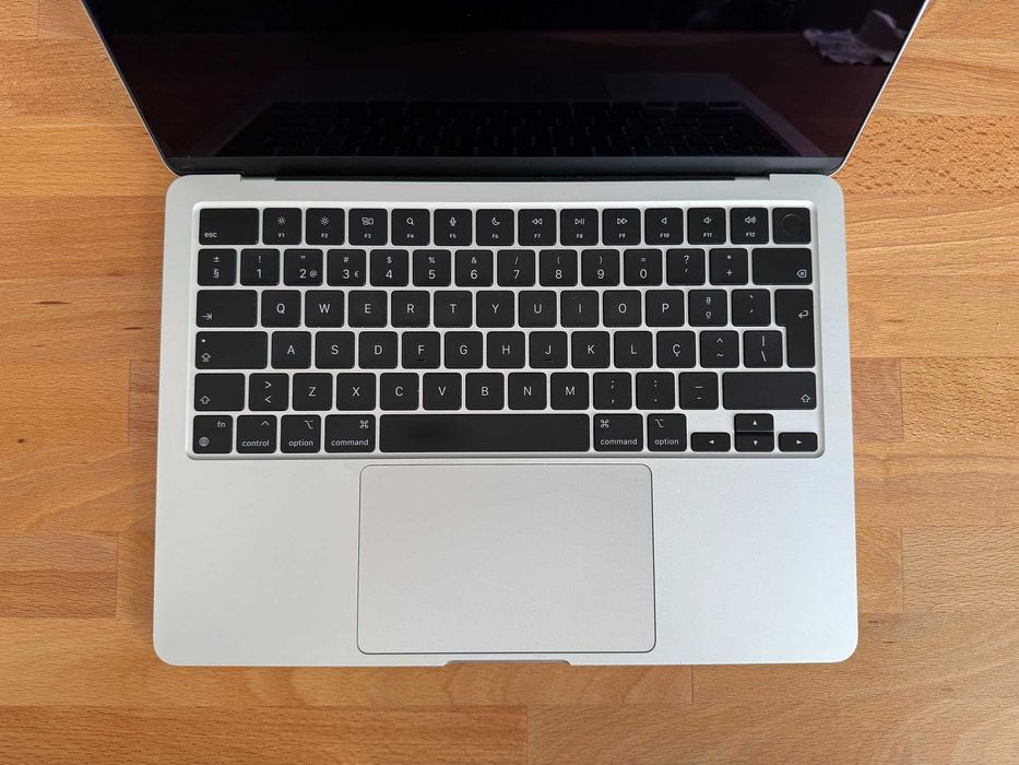 MacBook Air M2 – Impecável + Carregador + caixa original