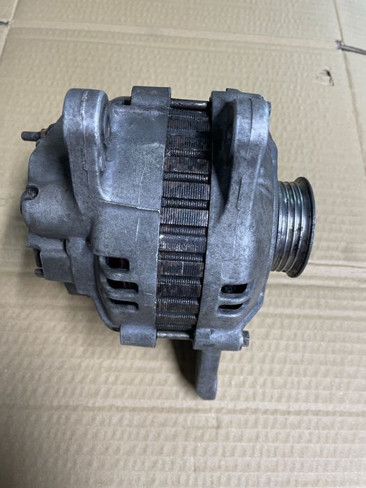 Генератор Митсубиси Галант 6  1.8 бензин