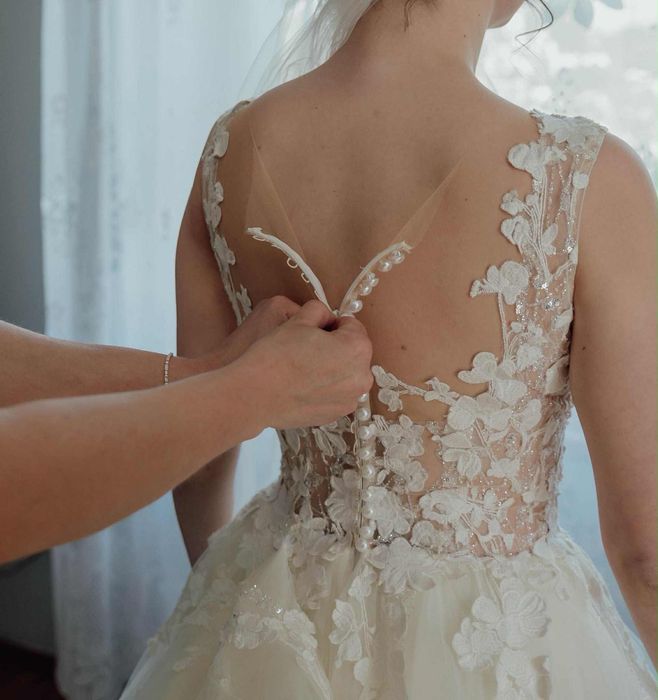 Piękna suknia ślubna