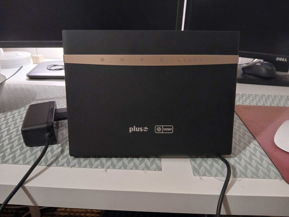 Router Huawei b525s-23a