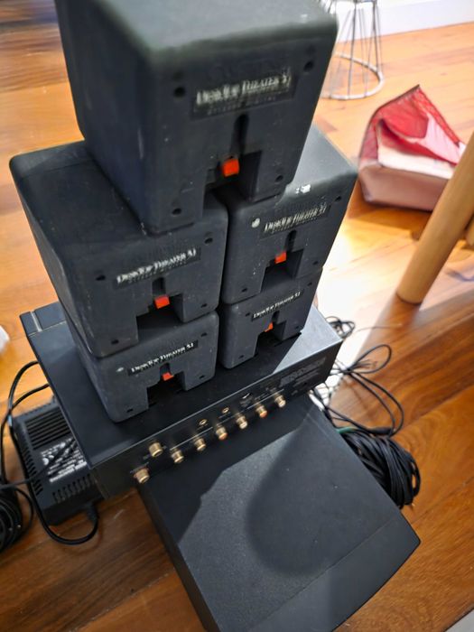 Cambridge Soundworks Desktop Theater 5.1 DTT2500 Campo De Ourique • OLX.pt