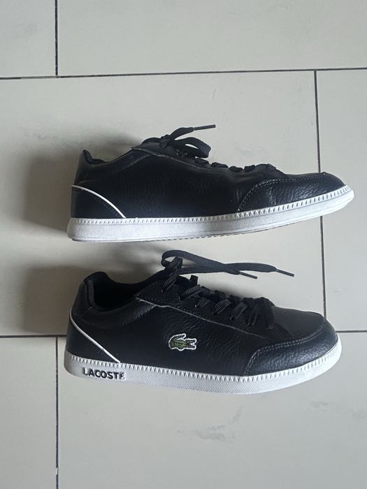 Шкіряні кросівки Lacoste Graduate