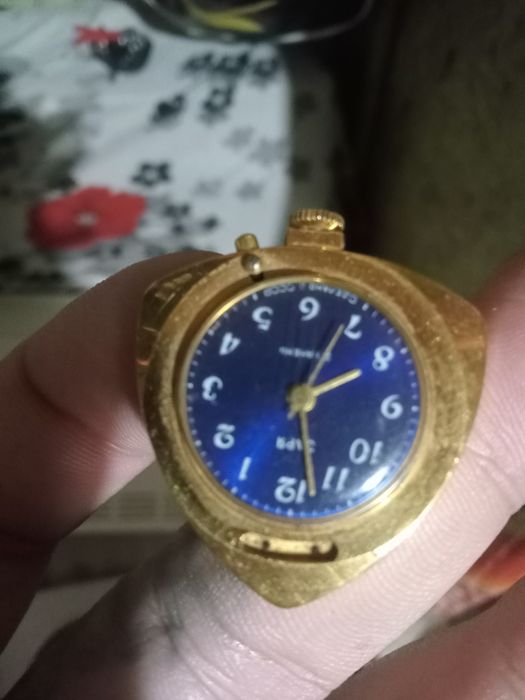 Годинники всі працюють